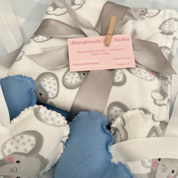 Set of 2 Receiving Baby Blanket / Animals Flannel Blanket / Blue Flannel Blanket - Picture 1 of 4